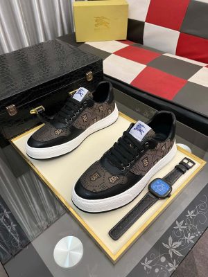 Burberrysneakerfeaturingthebrand_siconicmonogrampattern_9 Burberry Black Leather Brown Monogram Canvas Terrace Sneaker
