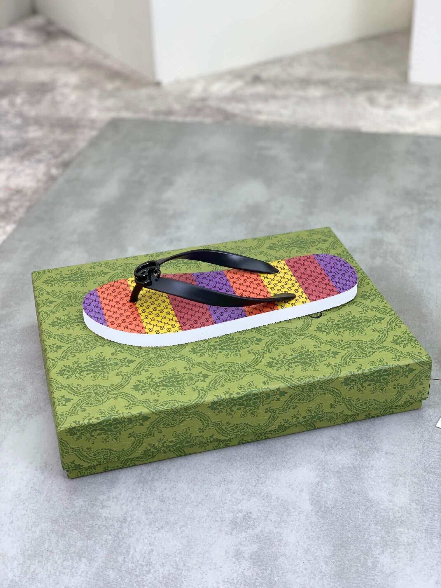 Gucci GG Supreme Multicolor Thong Sandals with Double G 10 Gucci GG Supreme Multicolor Thong Sandals with Double G - Image 10