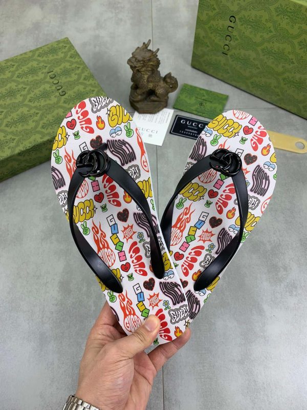 Gucci Thong Multicolor Logo Sandals with Interlocking G