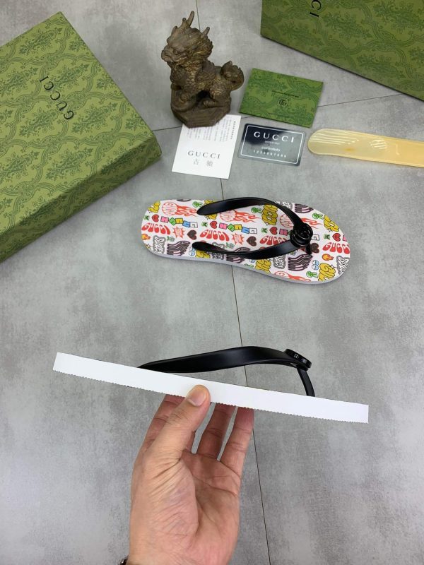 Gucci Thong Multicolor Logo Sandals with Interlocking G