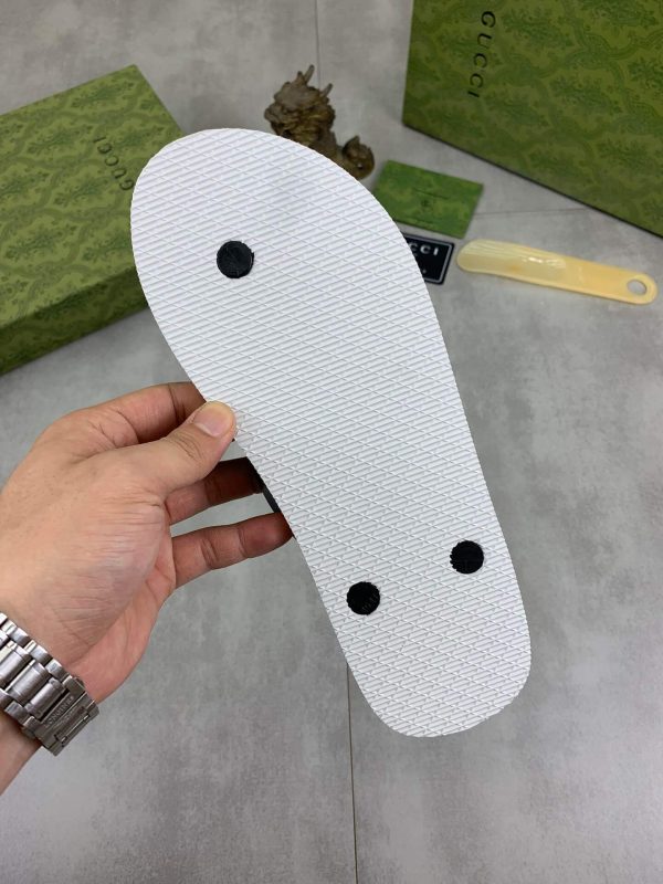 Gucci Blue Thong Sandals with Double G