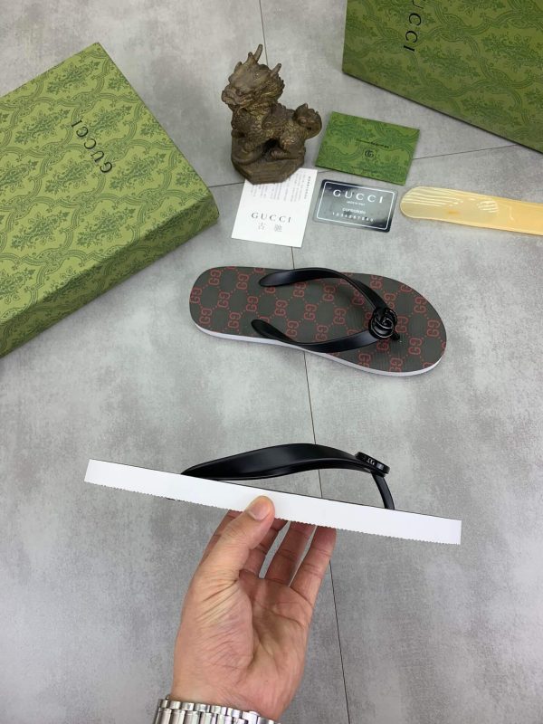 Gucci Black and Red GG Jacquard Thong Sandals with Double G