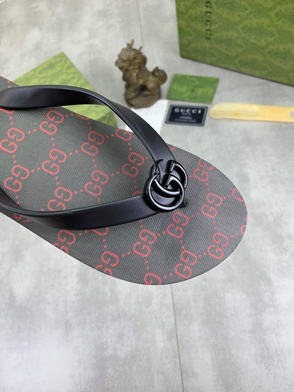 Gucci Black and Red GG Jacquard Thong Sandals with Double G