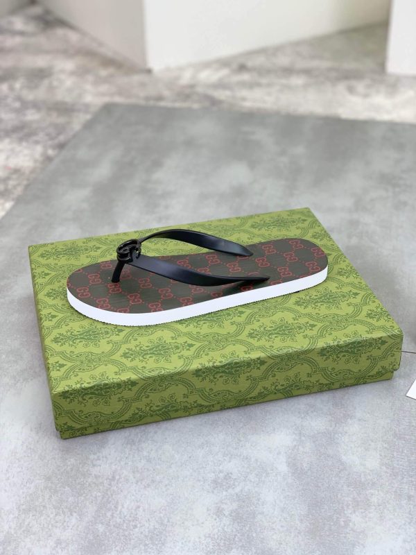 Gucci Black and Red GG Jacquard Thong Sandals with Double G