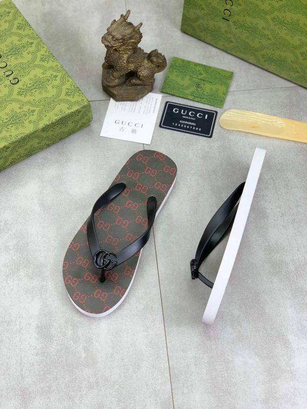 Gucci Black and Red GG Jacquard Thong Sandals with Double G