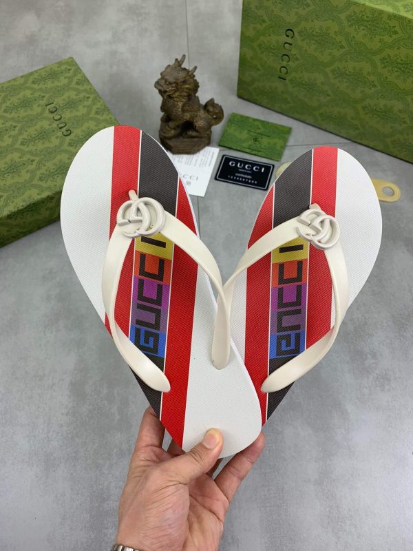 Gucci Thong Sandal with Interlocking G White