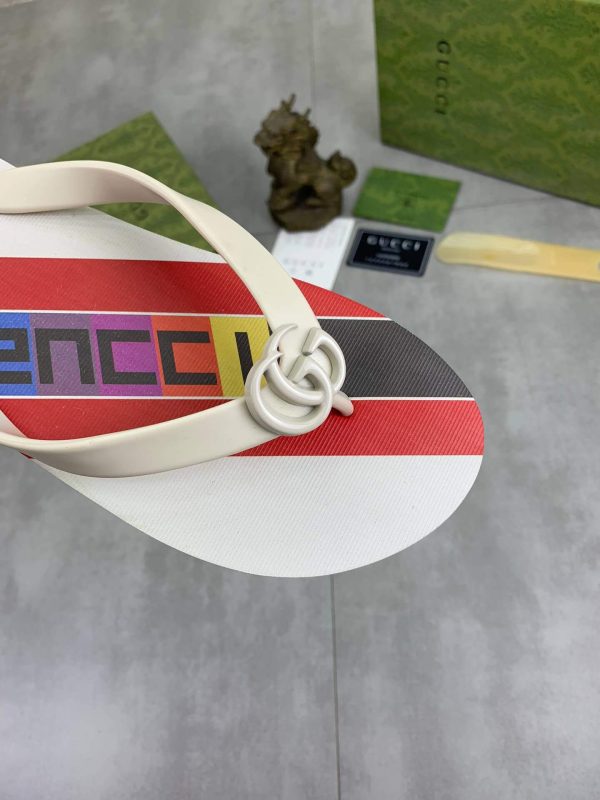 Gucci Thong Sandal with Interlocking G White