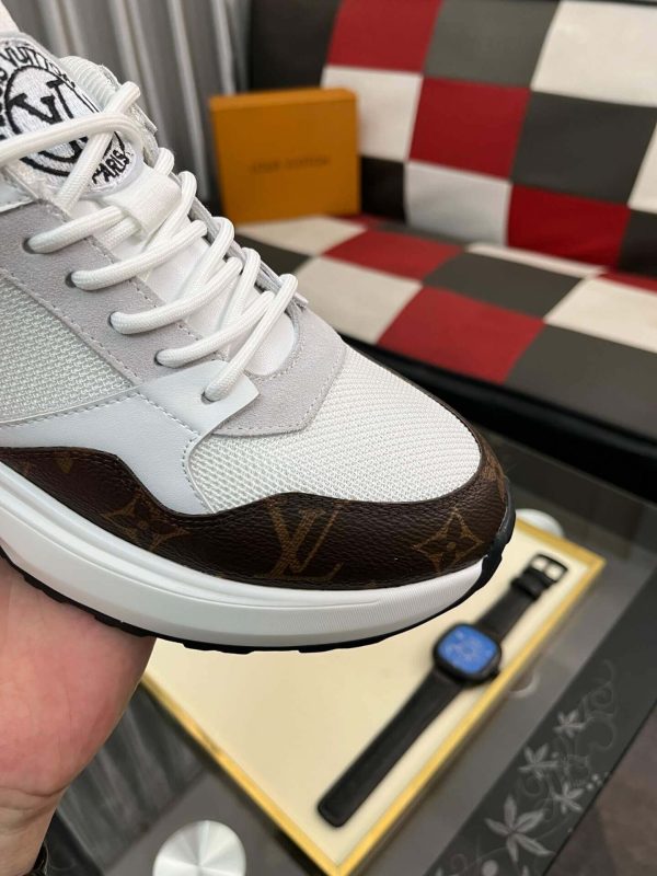 Louis Vuitton LV Run Trainer Sneakers in White/Brown