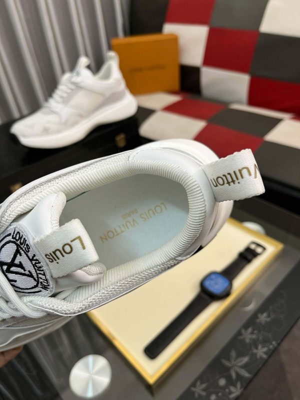 LouisVuittonsneaker_likelytheLVTrainermodel_5 Louis Vuitton LV Run White Trainers