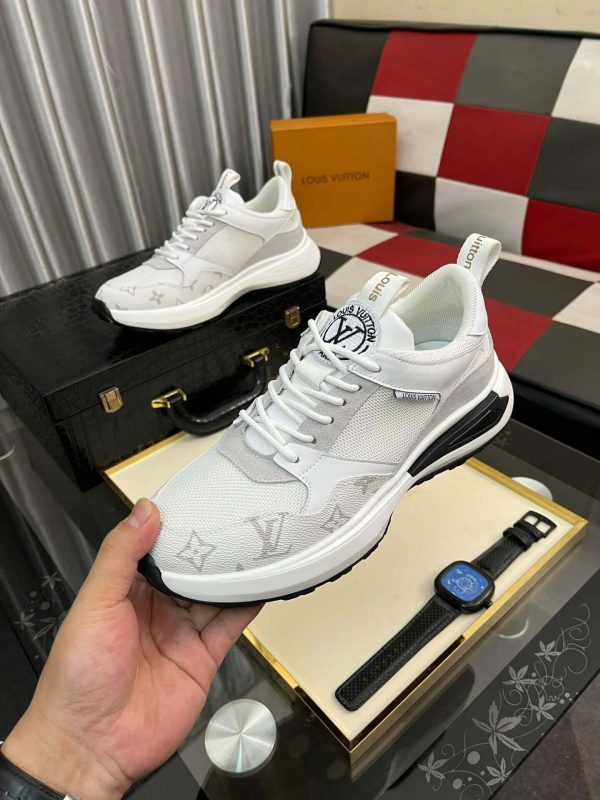 LouisVuittonsneaker_likelytheLVTrainermodel_7 Louis Vuitton LV Run White Trainers