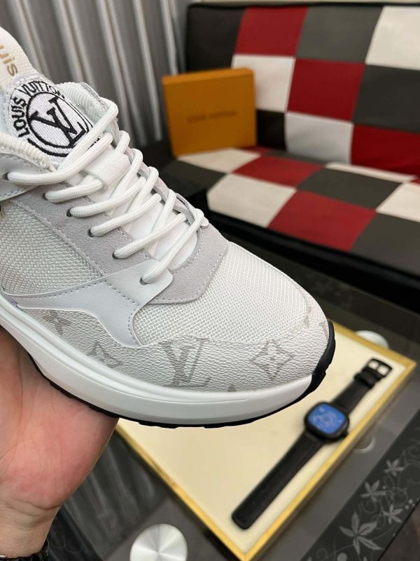 LouisVuittonsneaker_likelytheLVTrainermodel_8 Louis Vuitton LV Run White Trainers