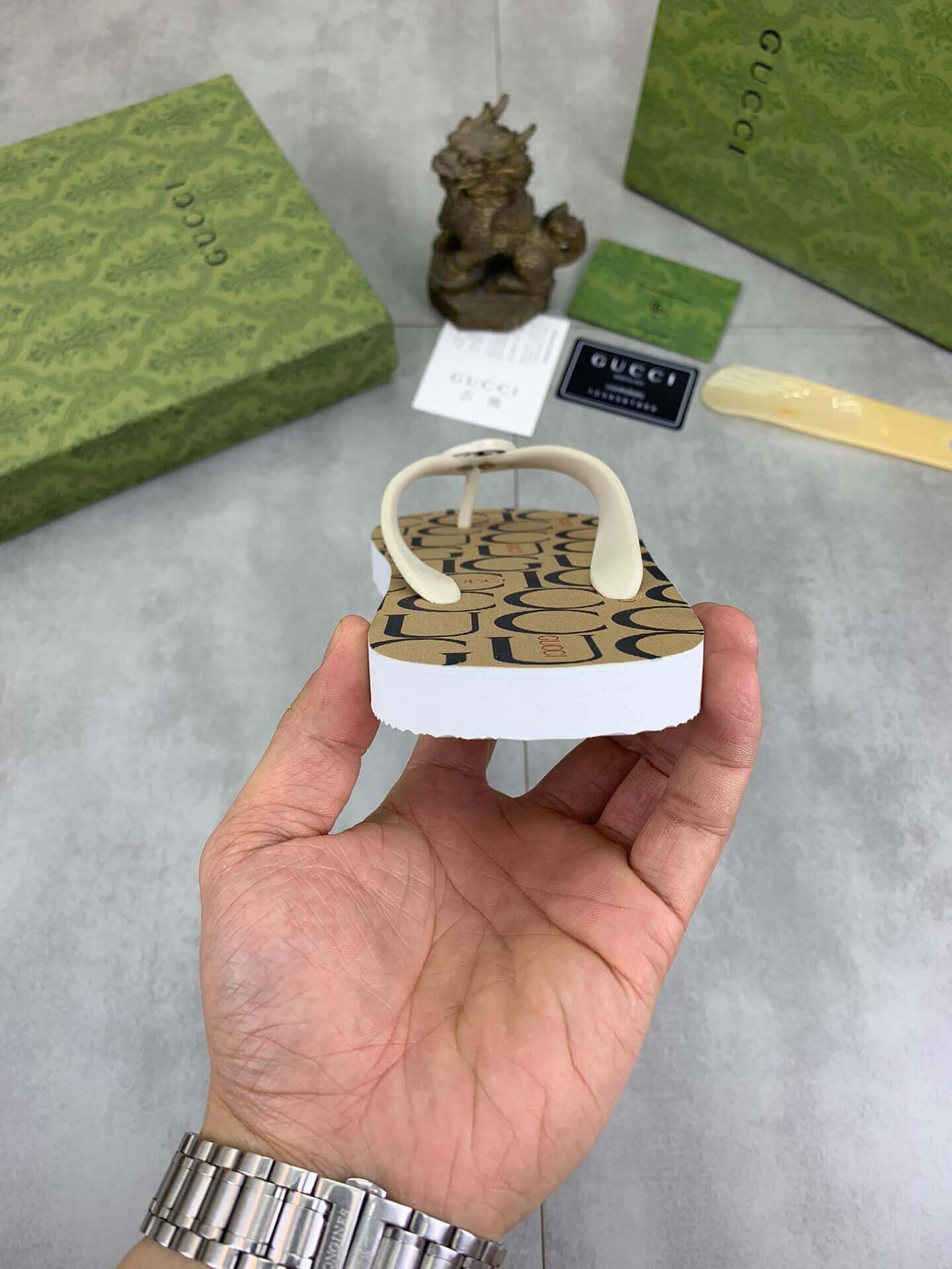 Gucci Gucci Logo Brown Thong Sandals with Double G 6 Gucci Gucci Logo Brown Thong Sandals with Double G - Image 6