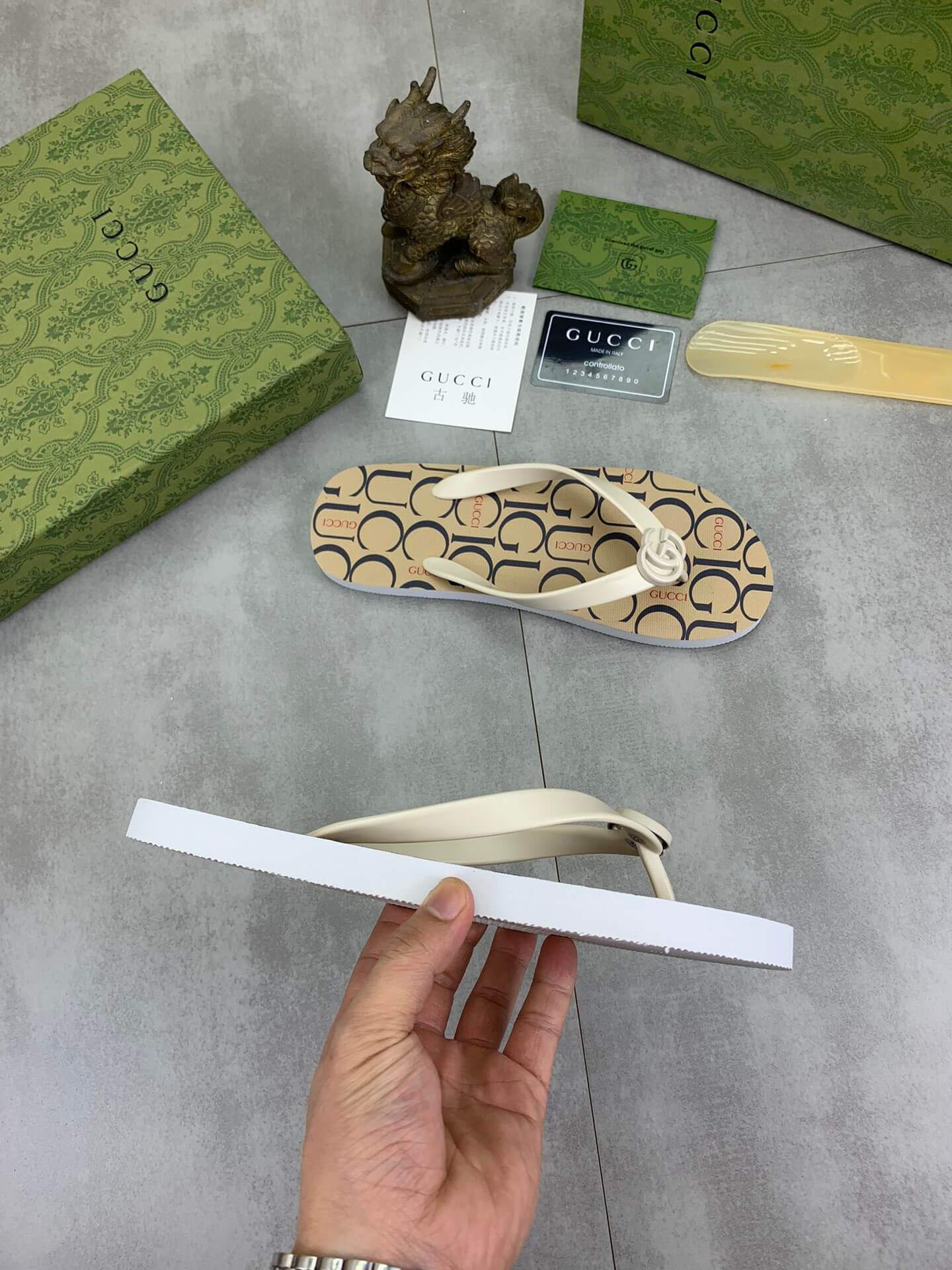 Gucci Gucci Logo Brown Thong Sandals with Double G 8 Gucci Gucci Logo Brown Thong Sandals with Double G - Image 8