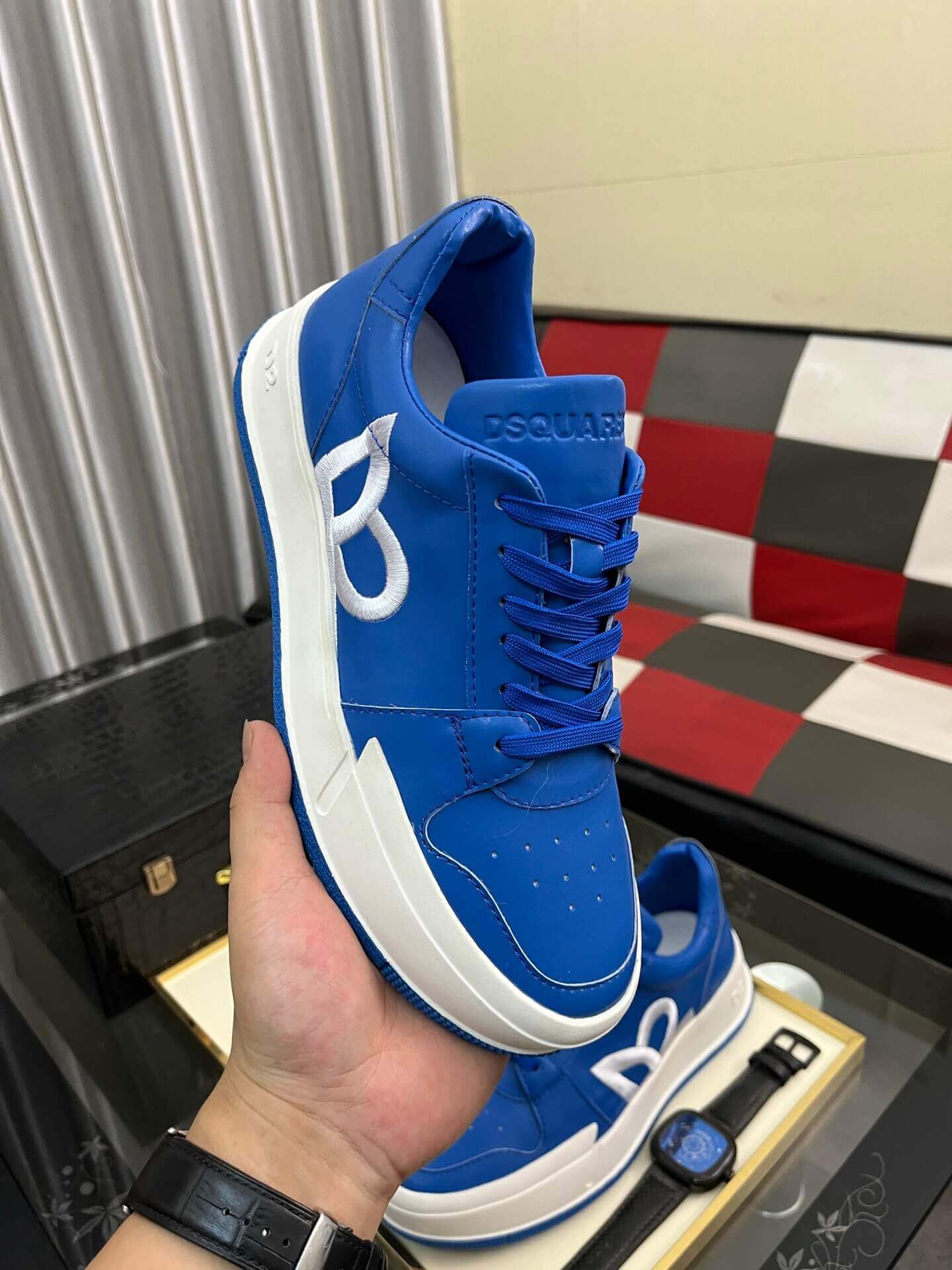 DSQUARED2 DSQ D2 Blue Low-Top Sneakers 5 DSQUARED2 DSQ D2 Blue Low-Top Sneakers - Image 5