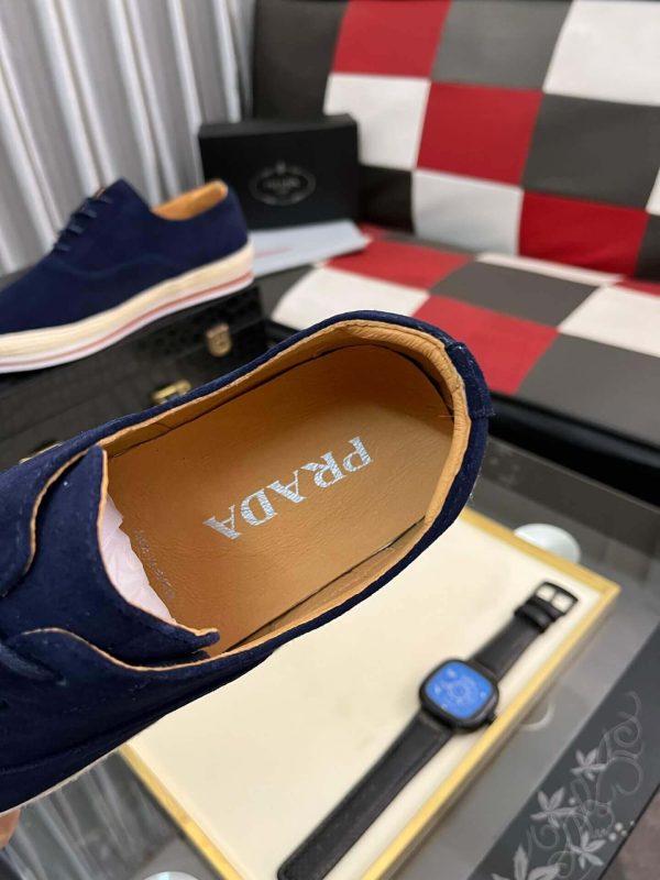 navybluePradamen_sshoewithatanleatherliningandalayeredsoleconsistingofawhitemidsoleandabraidedjuteoutsole_6 Prada Men's Navy Suede Sneakers