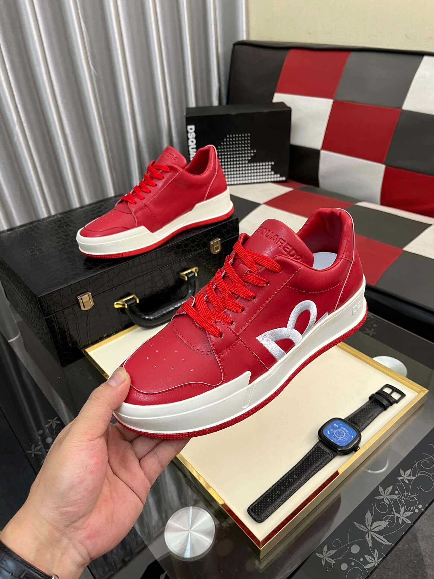 DSQUARED2 DSQ D2 Low-Top Red Sneakers 5 DSQUARED2 DSQ D2 Low-Top Red Sneakers - Image 5