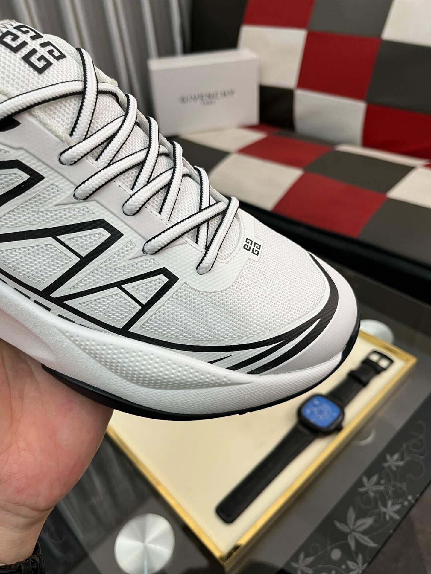 Givenchy White and Black Runner Sneakers 8 Givenchy White and Black Runner Sneakers - Image 8