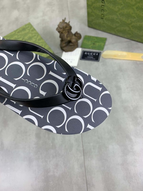 whiteGucciflip-flopwithagreensnake_1 Gucci Gucci Logo Grey Thong Sandals with Double G