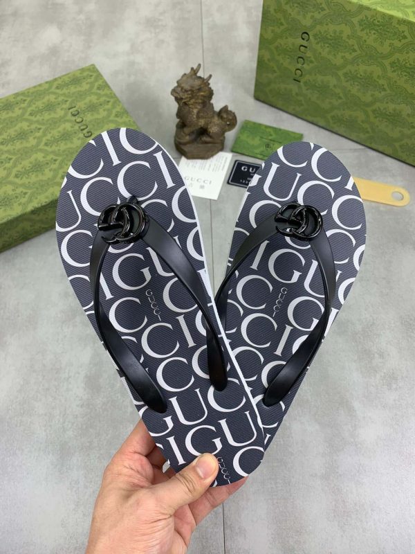 whiteGucciflip-flopwithagreensnake_3 Gucci Gucci Logo Grey Thong Sandals with Double G