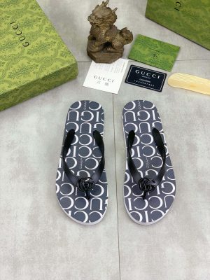 Gucci Gucci Logo Grey Thong Sandals with Double G
