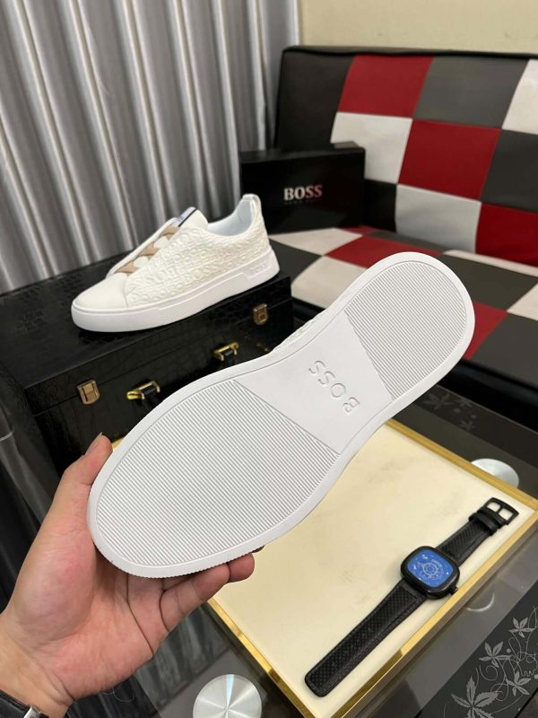 whiteleathersneakerwiththebrandnameBOSSembossedrepeatedlyontheside_2 BOSS Gary Italian Sneaker White