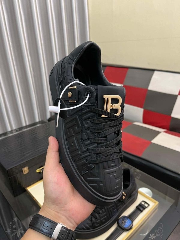 BalmainB-CourtSneakers_1_fabdd742-48db-4020-9e63-8f1f5b21eeae Balmain Monogram Leather All-Black B-Court Sneakers