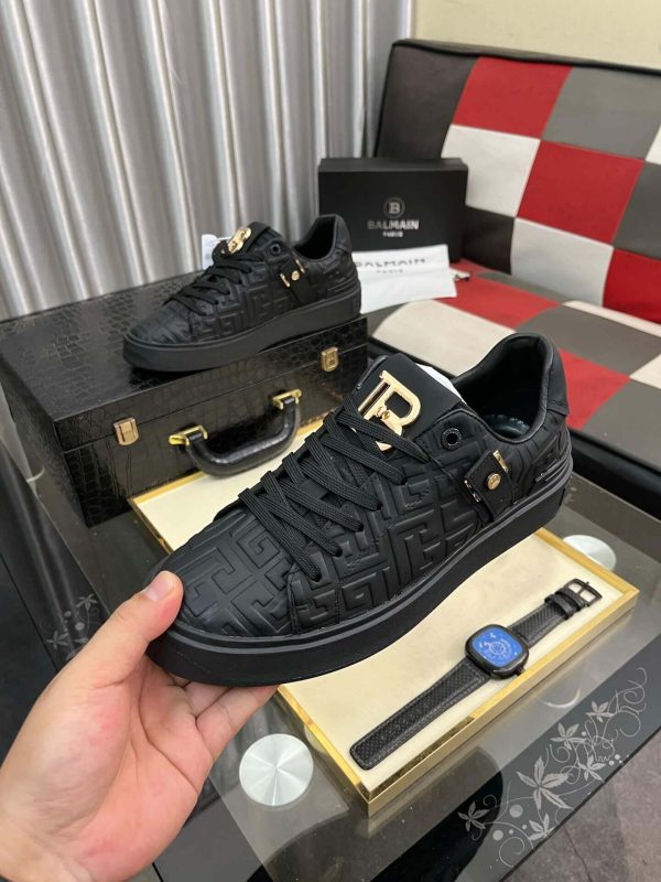 BalmainB-CourtSneakers_9_72b40bb3-8d64-4039-89f1-d6f1e7dd7ca6 Balmain Monogram Leather All-Black B-Court Sneakers