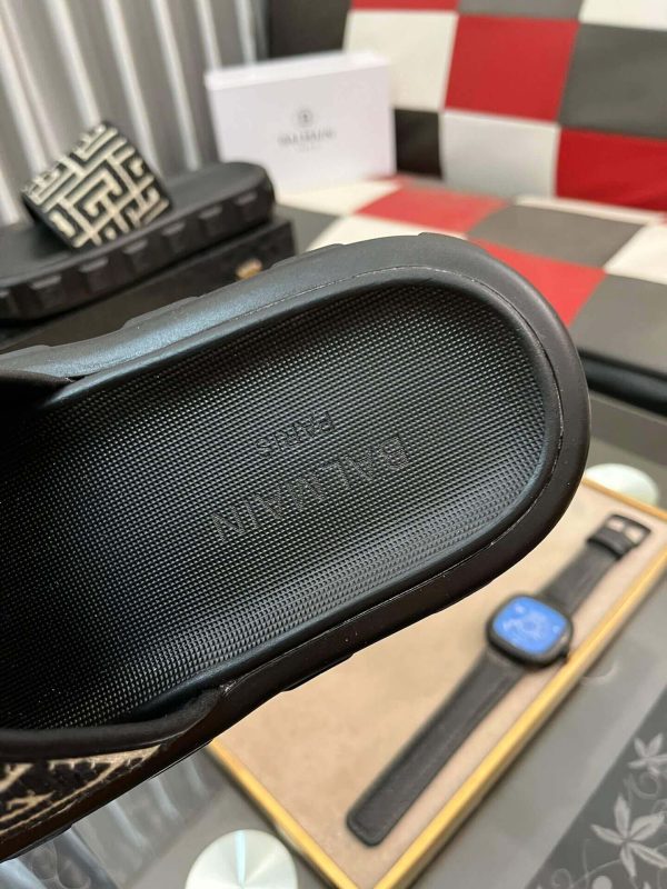 Balmainblackslideswithapatternedstrap_4 Balmain Monogram Jacquard Slides in Black