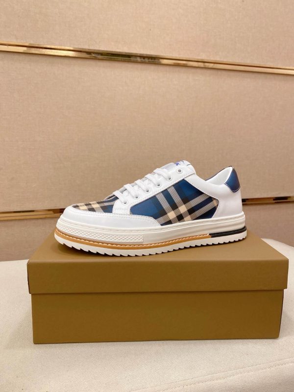 Burberry Check Sneakers in Archive Beige