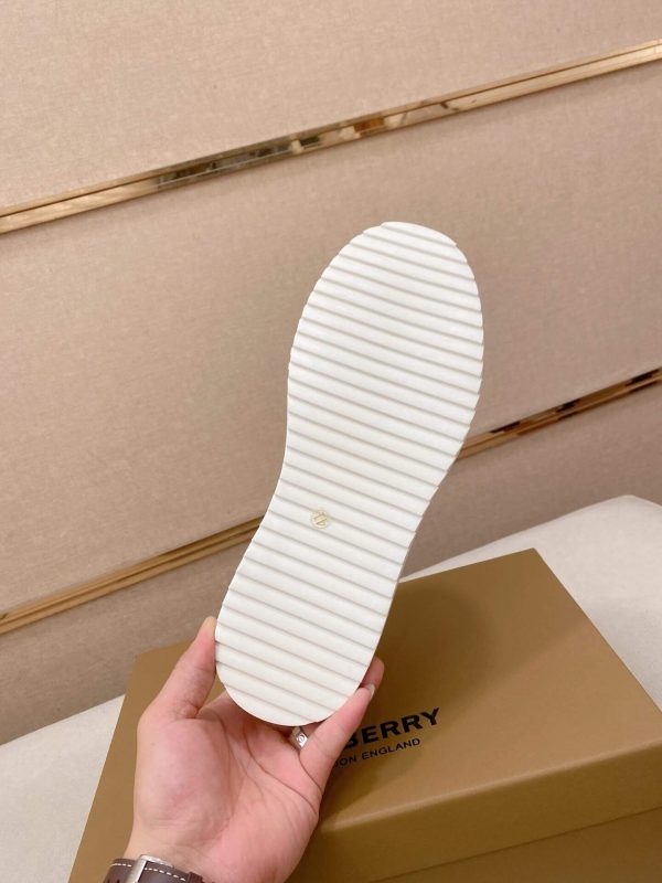 Burberry Check Sneakers in Archive Beige