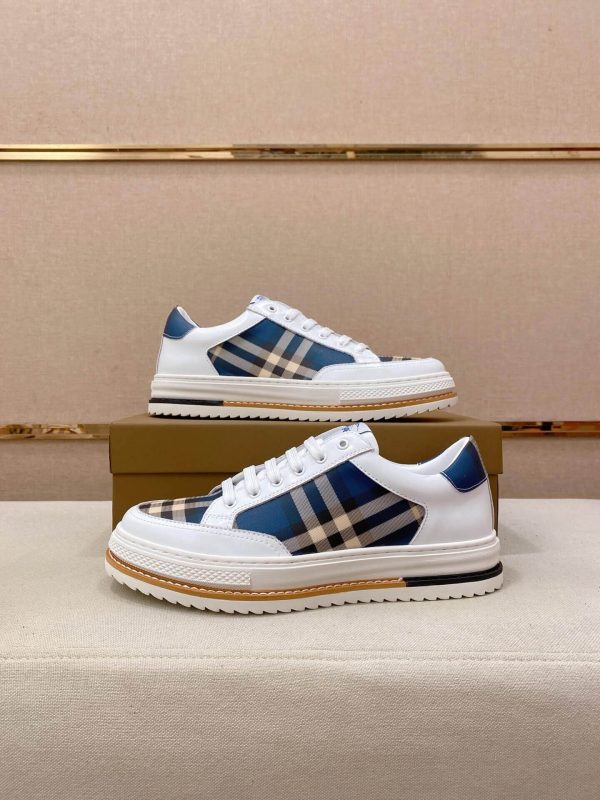Burberry Check Sneakers in Archive Beige