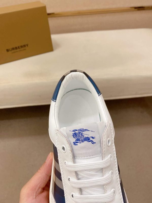 Burberry Check Sneakers in Archive Beige