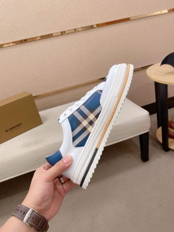 Burberry Check Sneakers in Archive Beige