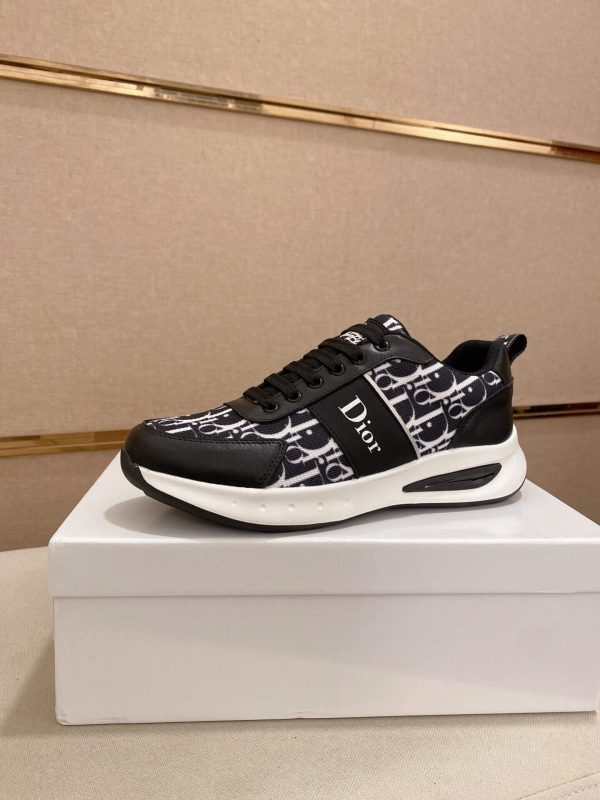 Dior Black and White Dior Oblique Jacquard Runner Sneaker