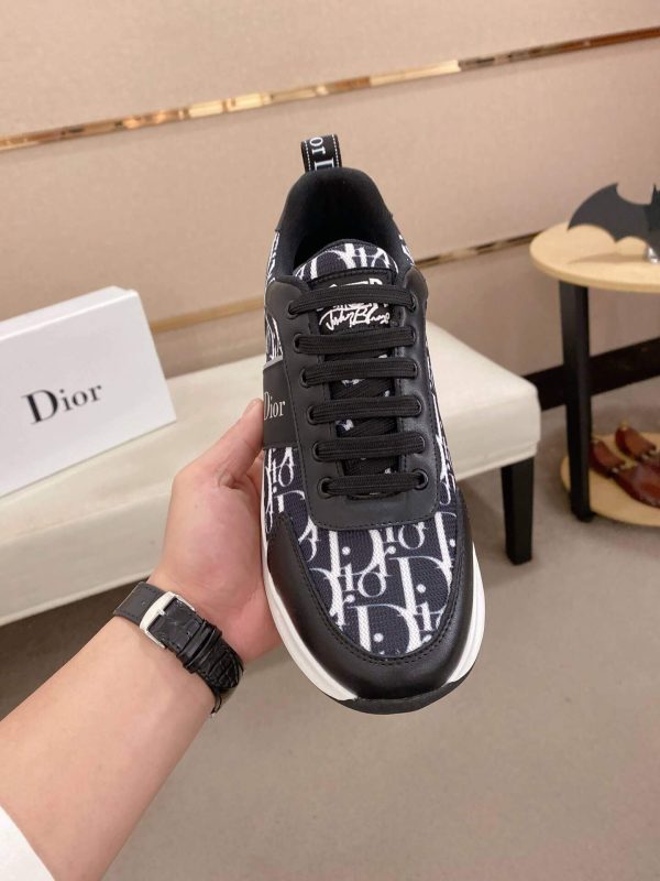 Dior Black and White Dior Oblique Jacquard Runner Sneaker