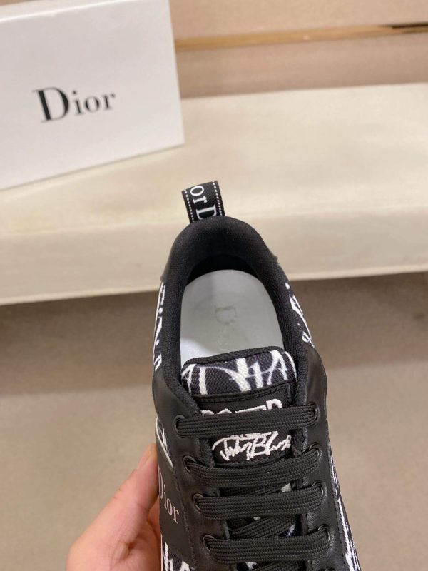 Dior Black and White Dior Oblique Jacquard Runner Sneaker