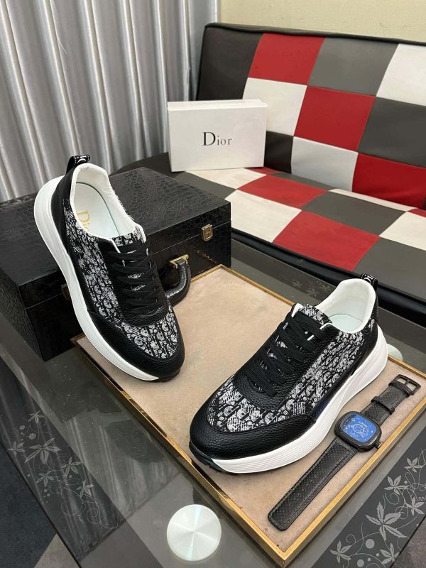 DiorB25RunnerSneakerinblackandwhite._3 Dior Runner Sneaker in Black and White Dior Oblique Jacquard and Black Leather