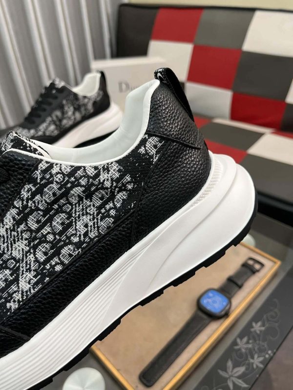 DiorB25RunnerSneakerinblackandwhite._8 Dior Runner Sneaker in Black and White Dior Oblique Jacquard and Black Leather