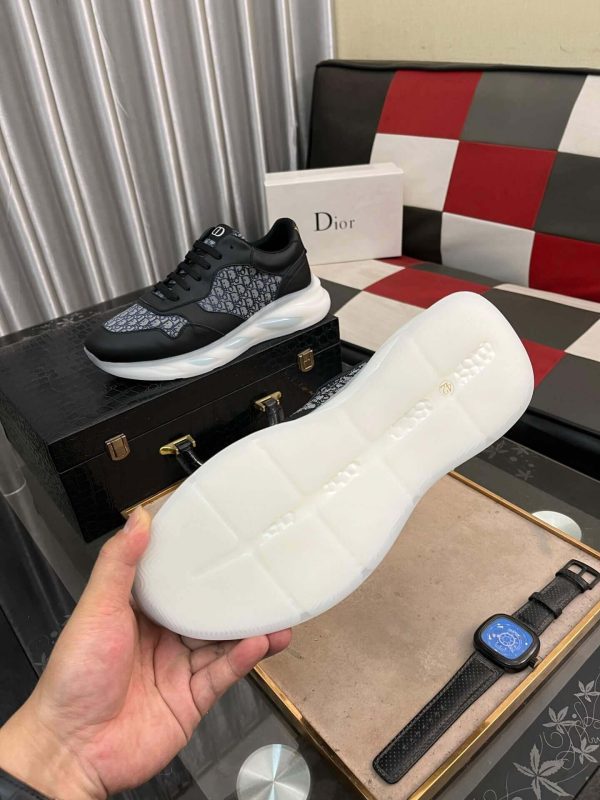 DiorB25Runnersneakerinblacksuedeandwhitetechnicalmesh_2 Dior Runner Sneaker in Black Leather and Grey Oblique Jacquard
