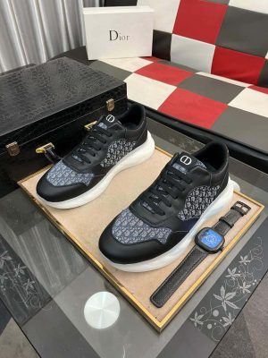 Dior Runner Sneaker in Black Leather  and Grey Oblique Jacquard