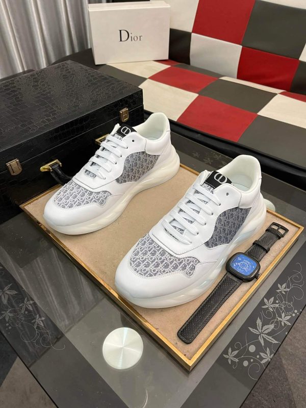 Dior Runner Sneaker in White Leather  and Grey Oblique Jacquard