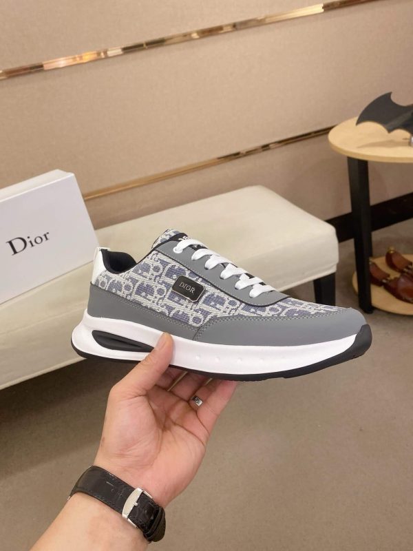 Dior Run Sneaker in Grey