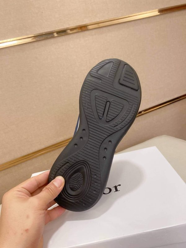 Dior Run Sneaker in Grey