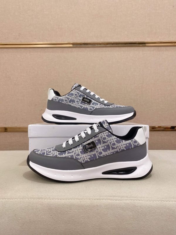 Dior Run Sneaker in Grey