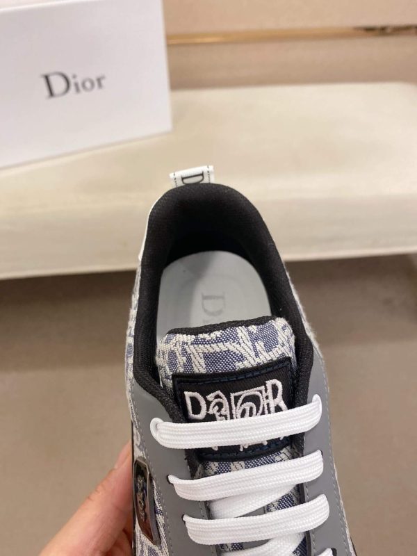 Dior Run Sneaker in Grey