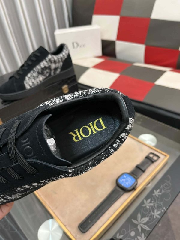 Dior Men's Sneaker in Black and White