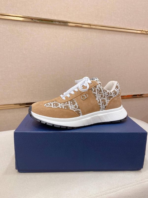 Beige Dior D-Connect Sneaker