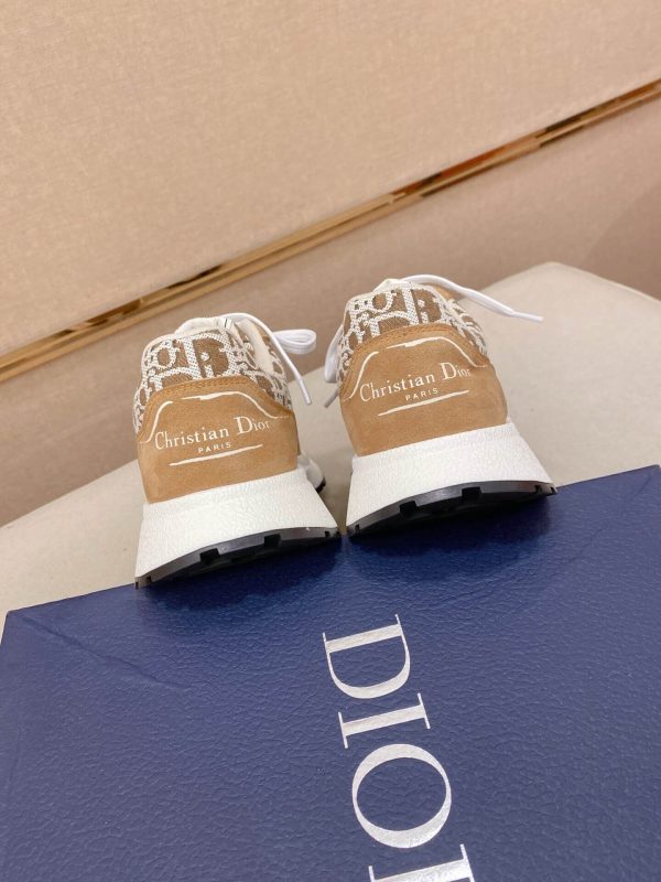 Beige Dior D-Connect Sneaker