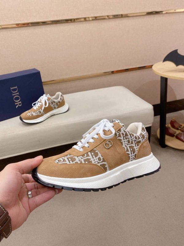 Beige Dior D-Connect Sneaker