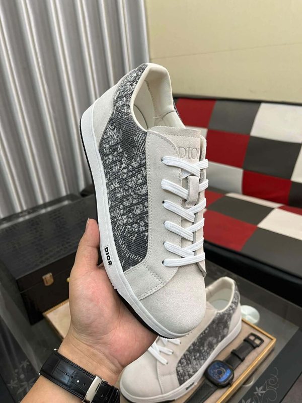 Diorsneakerwithawhiteandgraysnakeskin-likepattern_2 Dior Men's Sneaker in Grey Dior Oblique and White Leather